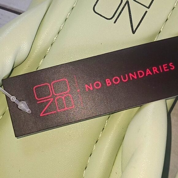 Womens Puffy Memory Foam Flip Flops Sandals 2-Pack Size 9 - Picture 5 of 8